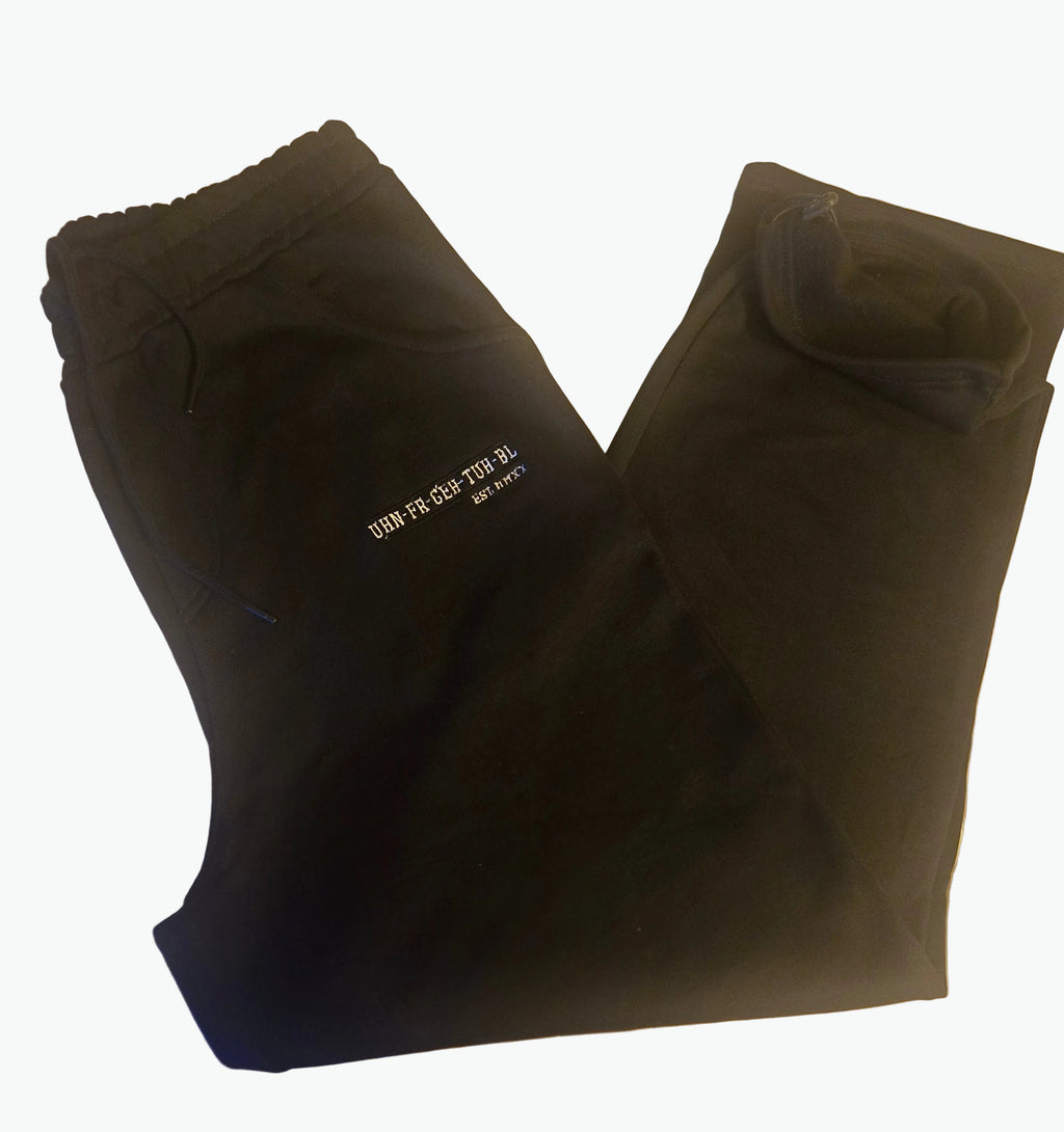 Quarter Zip Sweatsuit in Black with the UHN-FR-GEH-TUH-BL logo